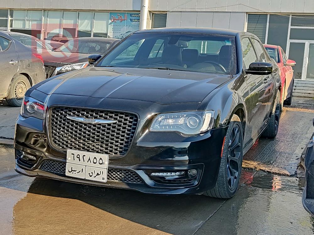 کرایسلەر 300
